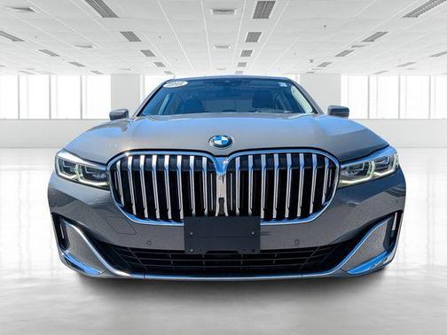 2022 BMW 740 i xDrive
