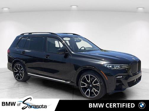Black Sapphire Metallic 2022 BMW X7 xDrive40i