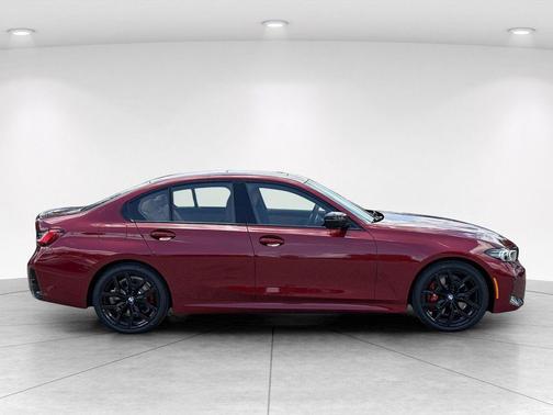 Vegas Red Metallic 2026 BMW 330 330i