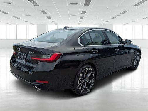2025 BMW 330 i