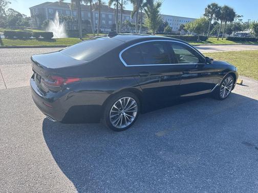 Jet Black 2023 BMW 530 i