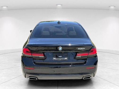 Jet Black 2023 BMW 530 i