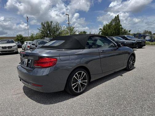 2018 BMW 230 230i