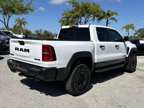 2025 RAM 1500 RHO Crew Cab 4x4 5'7' Box