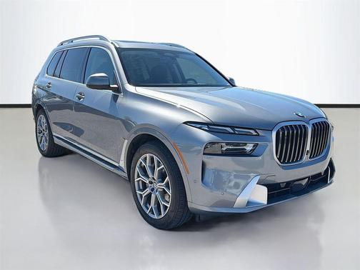 2025 BMW X7 xDrive40i