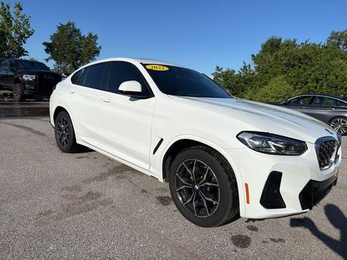 Alpine White 2022 BMW X4 xDrive30i