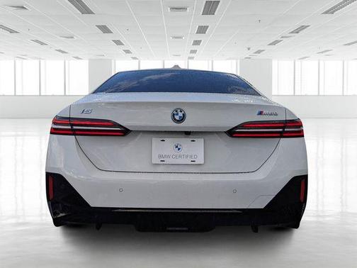 2024 BMW i5 M60