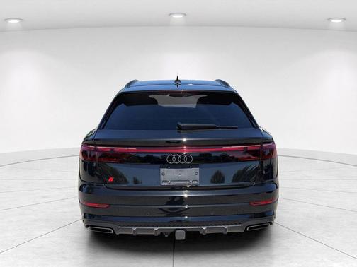 2025 Audi Q8 55 Prestige