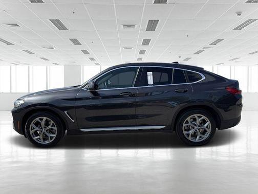 2023 BMW X4 xDrive30i