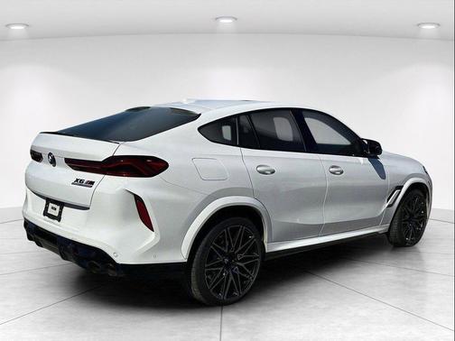 Alpine White 2025 BMW X6 M Base