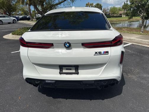 2025 BMW X6 M Base