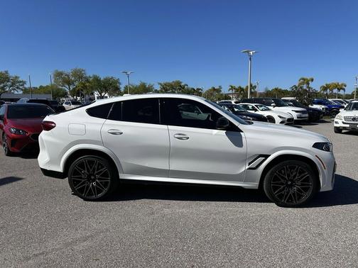 2025 BMW X6 M Base