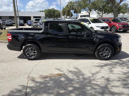 Shadow Black 2025 Ford Maverick XLT
