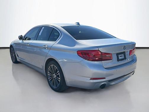 2019 BMW 530 530i