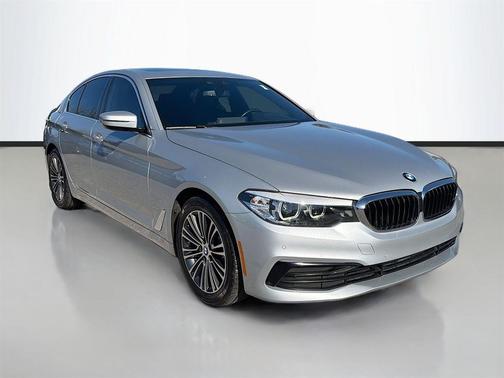 2019 BMW 530 530i