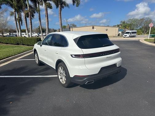 2025 Porsche Cayenne Cayenne