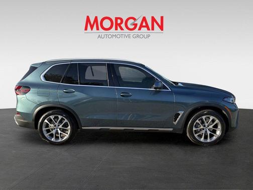 Blue Ridge Mountain Metallic 2024 BMW X5 sDrive40i