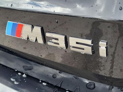 Black Sapphire Metallic 2026 BMW X1 M35i