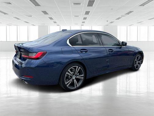 2024 BMW 330 i