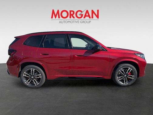 Vegas Red Metallic 2026 BMW X1 xDrive28i