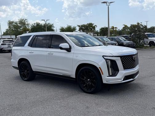 Crystal White Tricoat 2025 Cadillac Escalade Premium Luxury