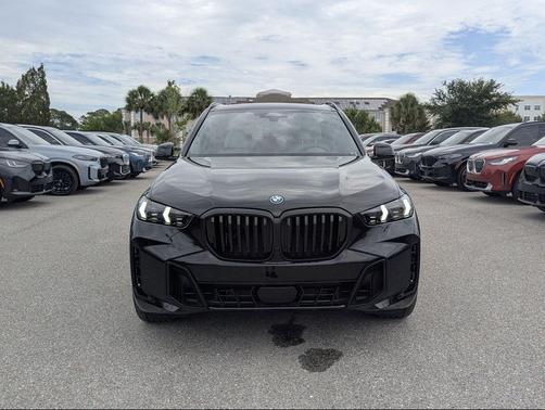 Black Sapphire Metallic 2026 BMW X5 PHEV xDrive50e