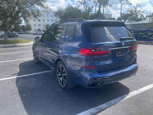 2022 BMW X7 xDrive40i
