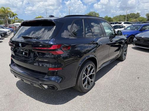 Carbon Black Metallic 2026 BMW X5 xDrive40i