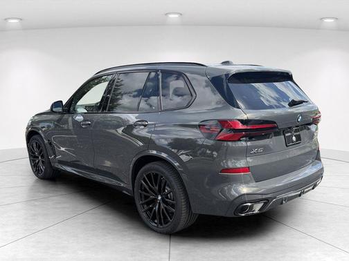Dravit Grey Metallic 2026 BMW X5 sDrive40i