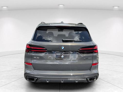 Dravit Grey Metallic 2026 BMW X5 sDrive40i