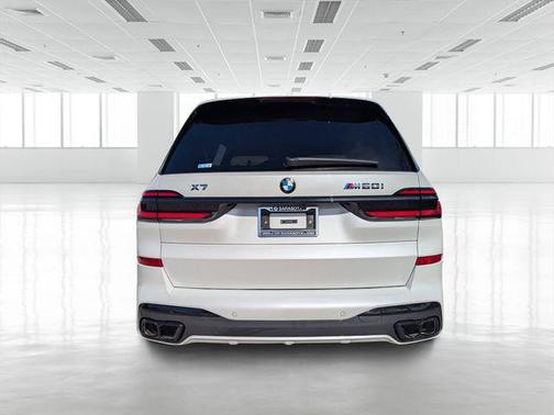 2026 BMW X7 M60i