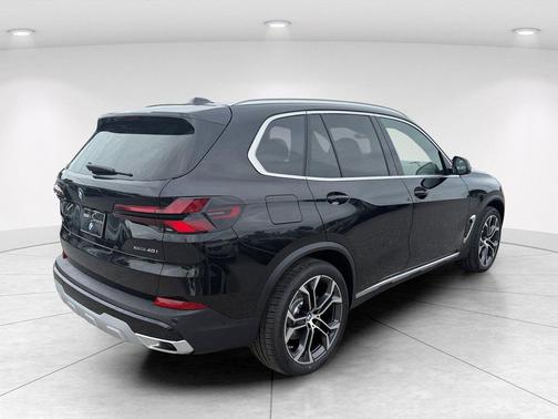 Black Sapphire Metallic 2026 BMW X5 xDrive40i