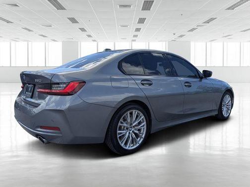 2023 BMW 330 330i