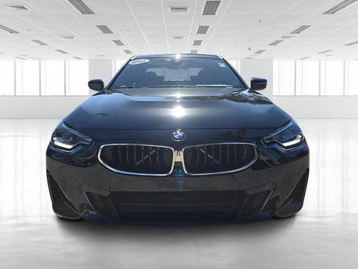 2023 BMW 230 i