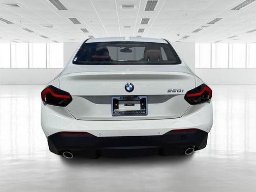 2025 BMW 230 i