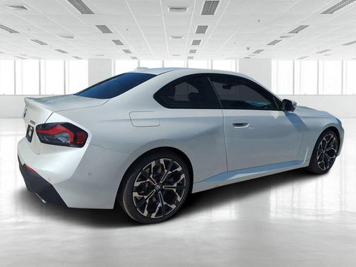 Mineral White Metallic 2026 BMW 230 230i