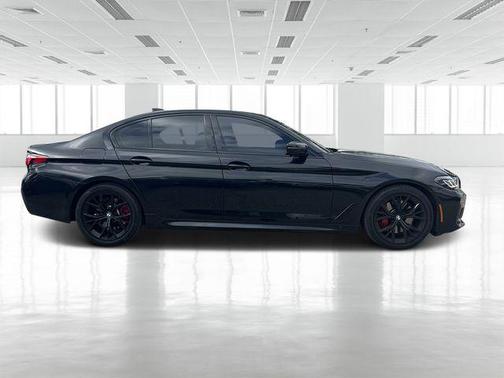 2023 BMW 530 i
