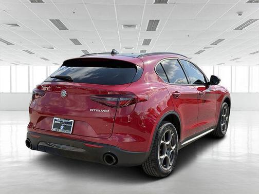 2023 Alfa Romeo Stelvio Sprint AWD