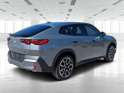 2025 BMW X2 xDrive28i