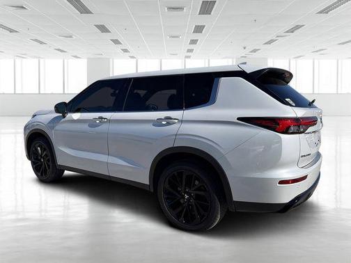 2023 Mitsubishi Outlander SE Black Edition S-AWC