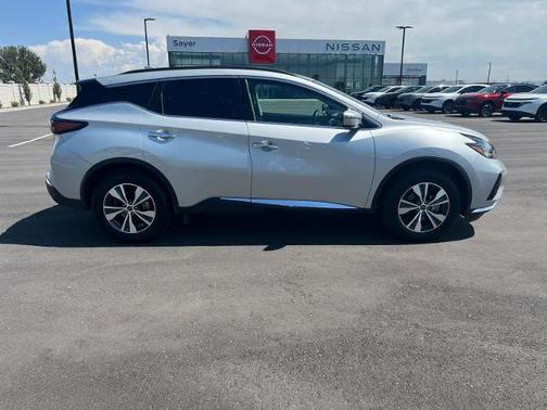 2023 Nissan Murano SV