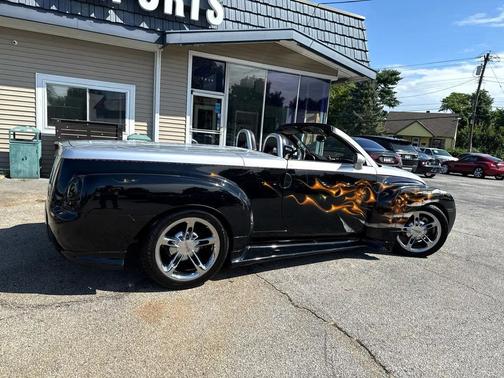 2005 Chevrolet SSR Reg Cab 116.0'' WB LS