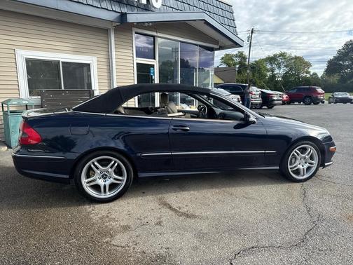 2009 Mercedes-Benz CLK-Class 2dr Cabriolet 5.5L