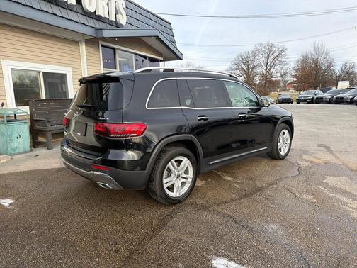 2022 Mercedes-Benz GLB 250 4MATIC