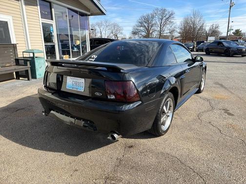 2003 Ford Mustang Mach I