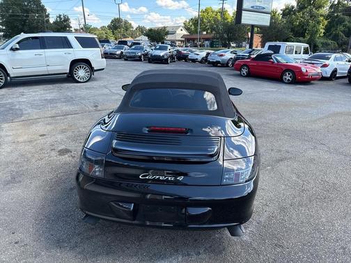 2003 Porsche 911 Carrera 4