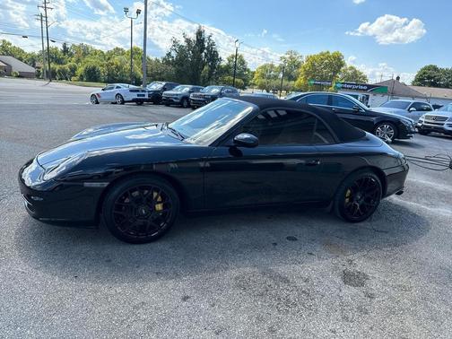 2003 Porsche 911 Carrera 4