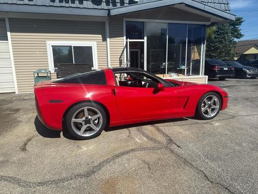 2005 Chevrolet Corvette Base