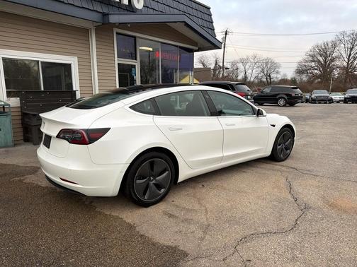 2019 Tesla Model 3 Mid Range