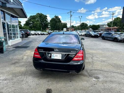 2013 Mercedes-Benz S-Class 4dr Sdn S 550 4MATIC